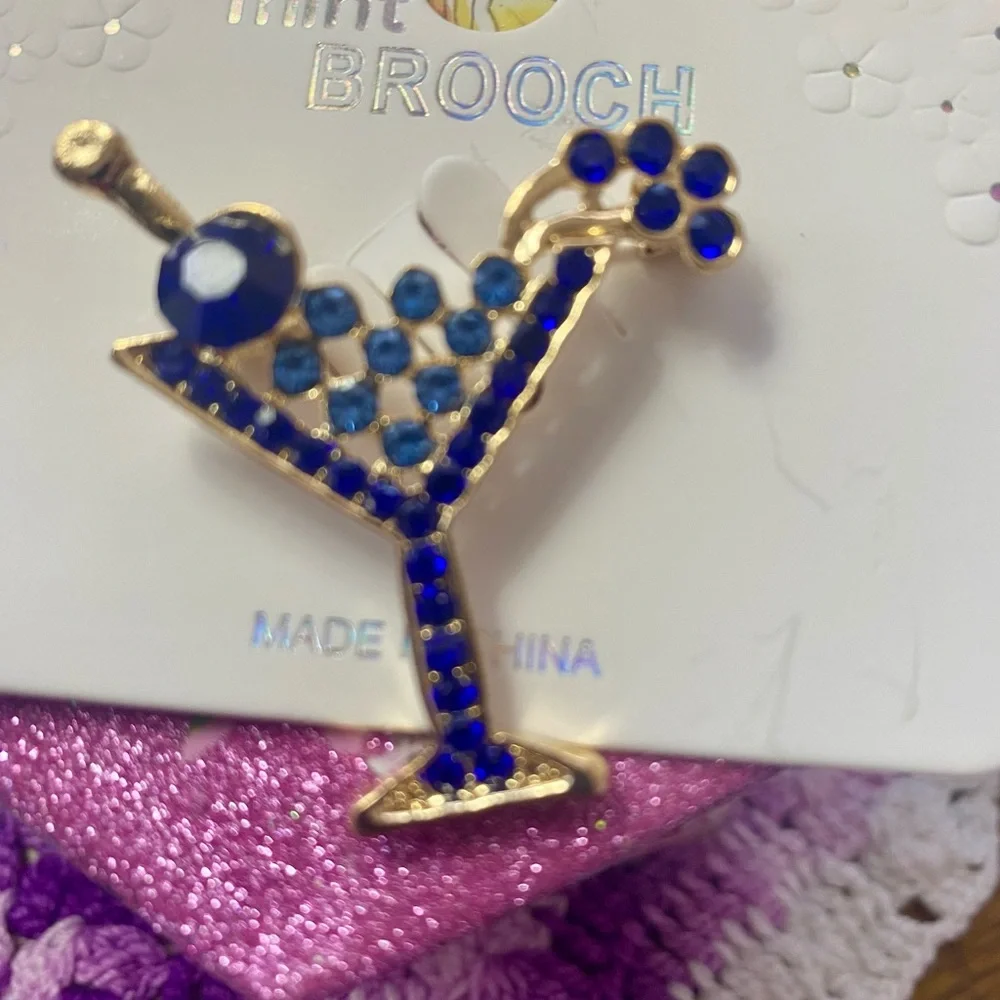Sparkling Gold and Blue Crystal Cocktail Brooch - Picture 2 of 3